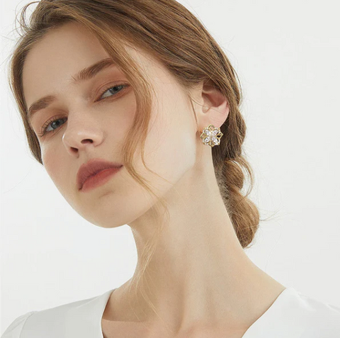 ✨ No Son Solo Aretes, Son Magia en Cada Vuelta